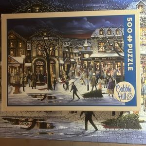 🧩 500 piece Cobble Hill “Tis the Season” holiday puzzle. Beautiful, complete.